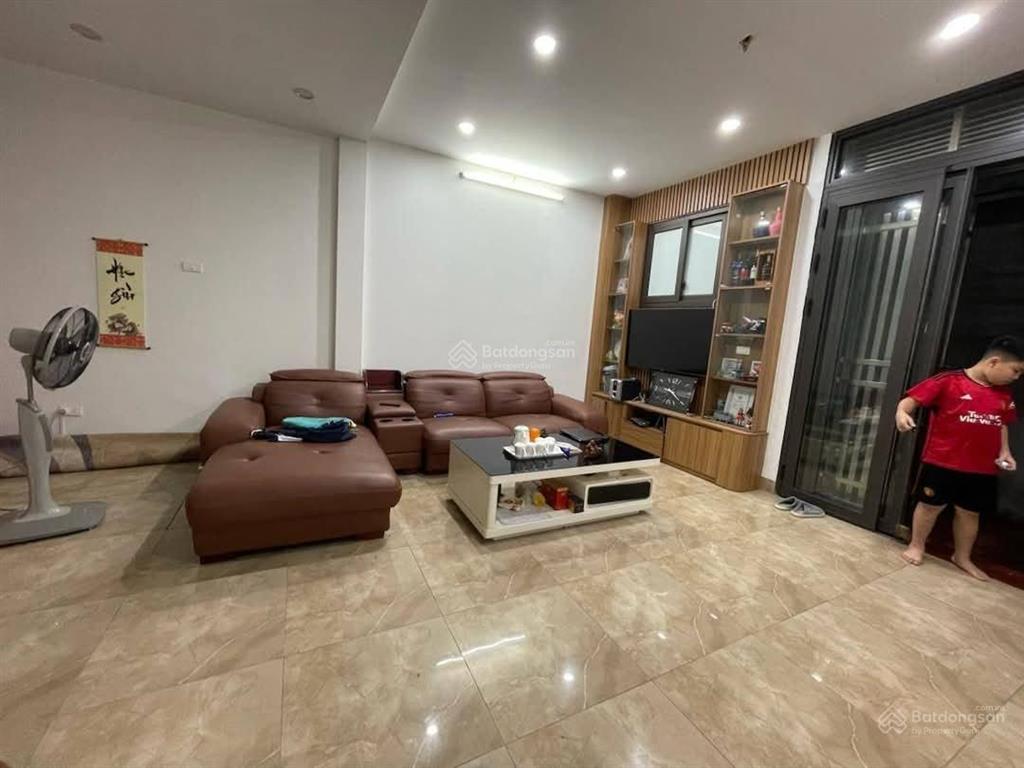 Bán nhà ngõ 68 triều khúc  36m2  4 tầng  6.7 tỷ  nhà dân xây  2 thoáng  gần ô tô