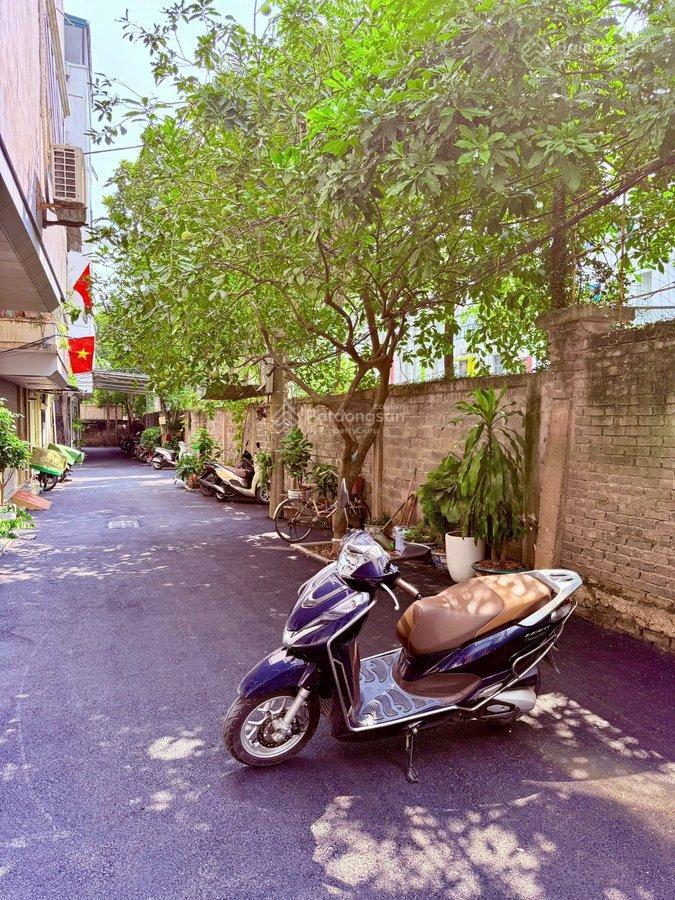 Tôi bán nhà 31m2  4 tầng  mặt tiền 5m  ngõ thông  ô tô đỗ cửa  phố vũ hữu, thanh xuân