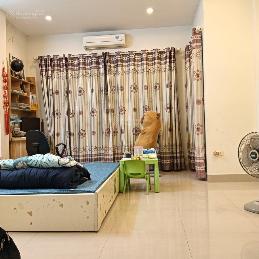 Tôi bán nhà 31m2  4 tầng  mặt tiền 5m  ngõ thông  ô tô đỗ cửa  phố vũ hữu, thanh xuân