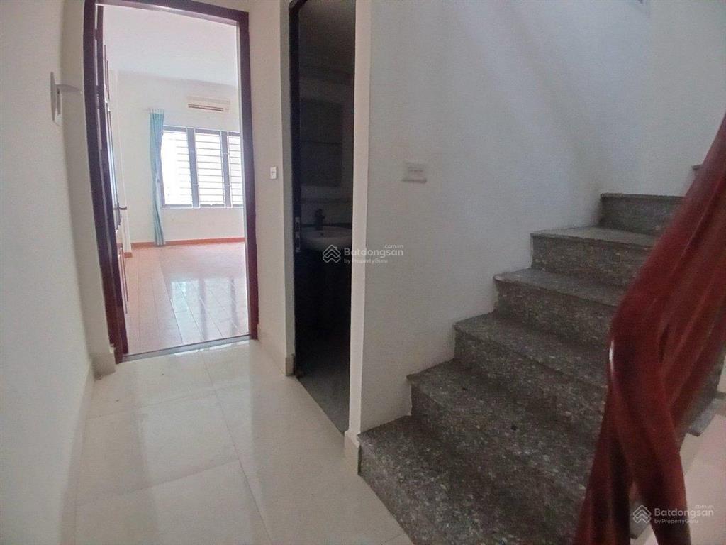 Bán nhà đẹp đường thanh bình, trung tâm mỗ lao hà đông  nội thất đẹp  yên tĩnh  phù hợp gia đình