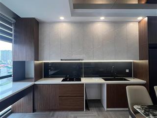 Chính chủ gửi bán căn góc tòa r2 vinhomes royal city, diện tích 181m2, 27 tỷ