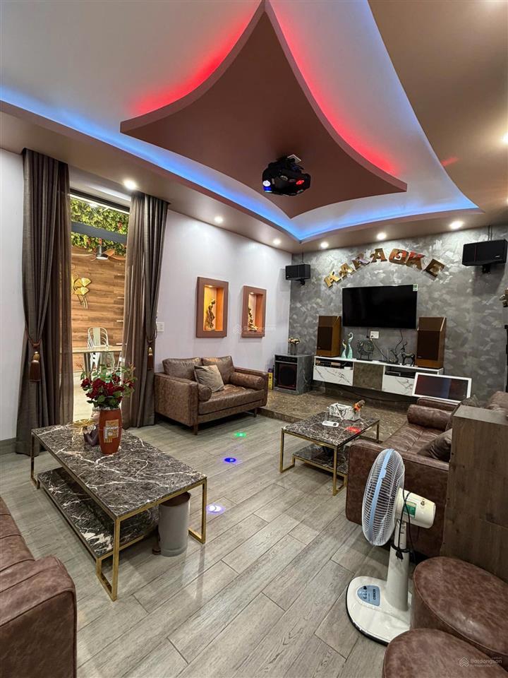 Chính chủ bán 15,8 tỷ | nhà 300m2 | thủ dầu một bình dương | tặng nội thất cao cấp