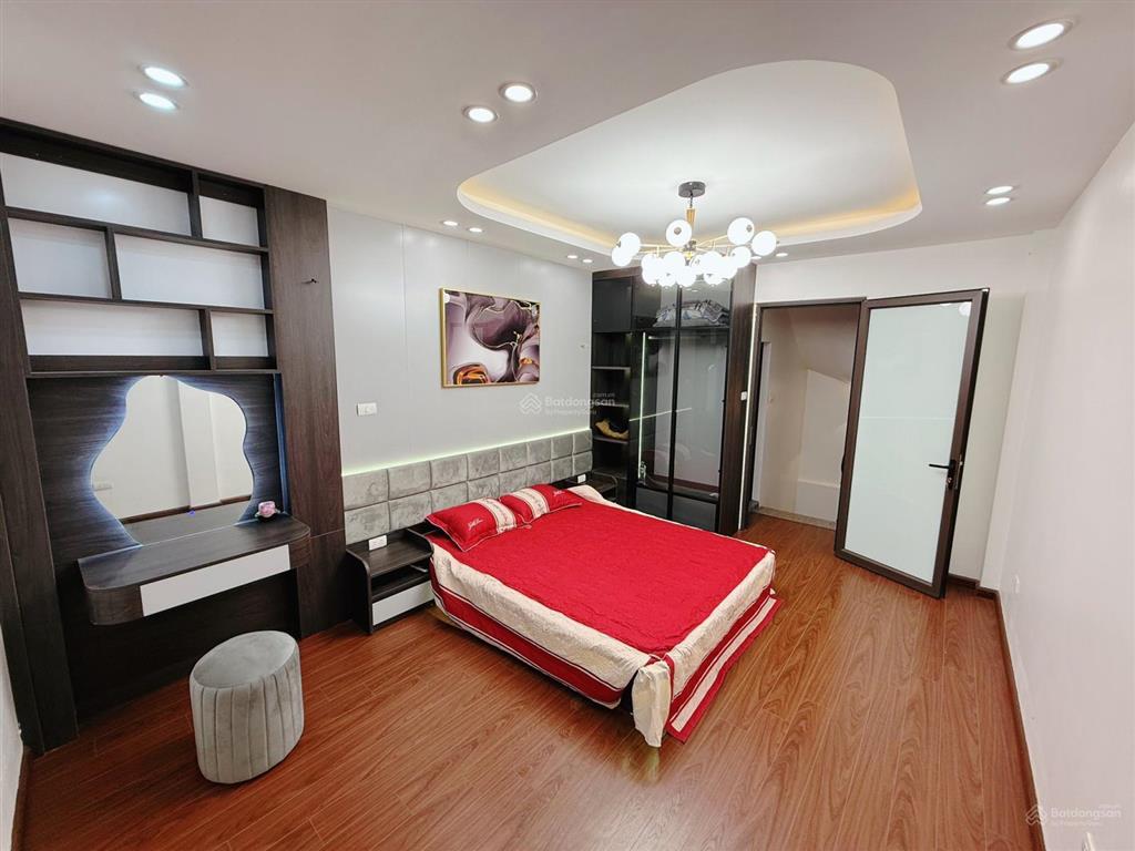 Bán nhà riêng tại kim ngưu, 6,15 tỷ, 27m2, 4 tầng, 3pn, đầy đủ nội thất