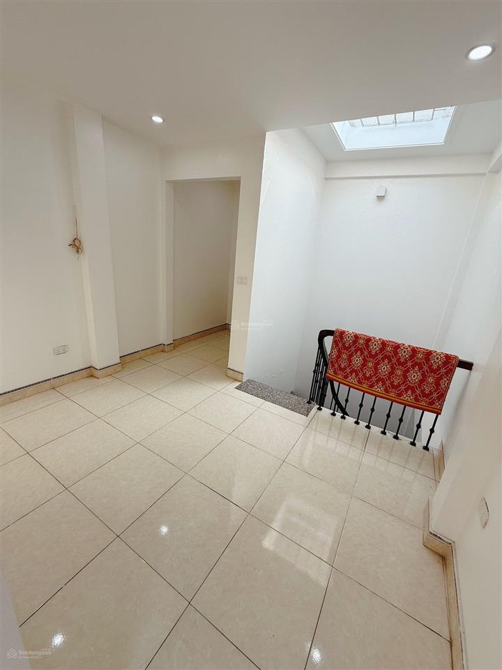 Bán nhà riêng tại kim ngưu, 6,15 tỷ, 27m2, 4 tầng, 3pn, đầy đủ nội thất