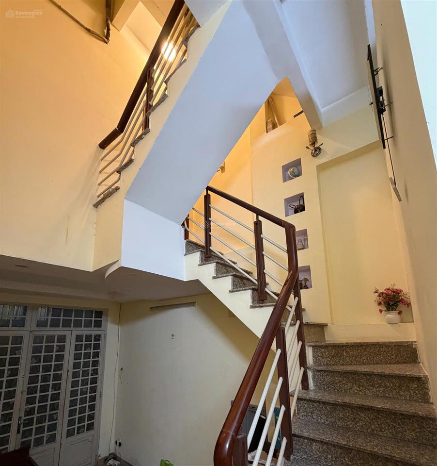 Nhà bán ngay chợ thị nghè dtcn 30m. sát hẻm xe hơi phường 21 bình thạnh