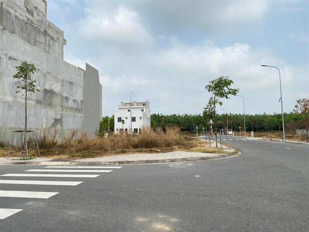 Bán lô đất vị trí đẹp ngay trung tâm hành chính bàu bàng giá f0 2,25 tỷ full thổ cư đất ở đô thị