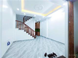 6,9 tỷ  nhà mới đẹp trần khát chân  37m x 5 tầng  ở + kinh doanh đều đỉnh