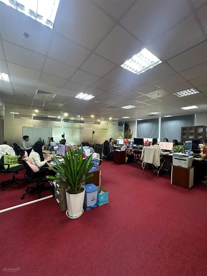 Cho thuê văn phòng tại 72a royal city, 366m2, view đẹp