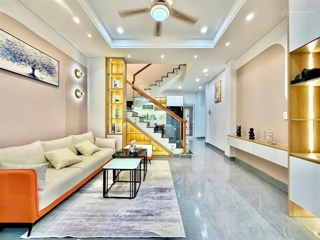 Nhà đẹp phan xích long, 3 tầng, 4pn full nt, shr