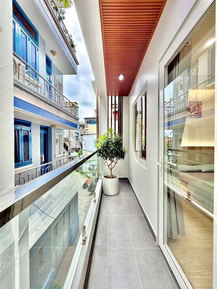 Nhà đẹp phan xích long, 3 tầng, 4pn full nt, shr