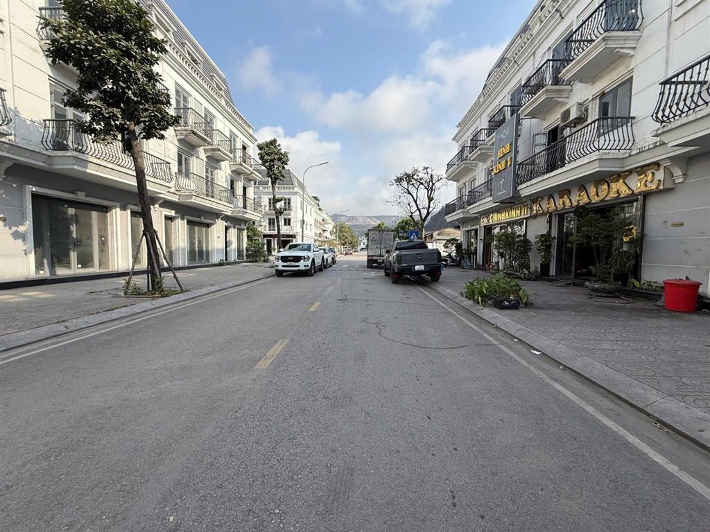 Bán shophouse tại vincom shophouse cẩm phả, giá ưu đãi 3,65 tỷ, 75m2