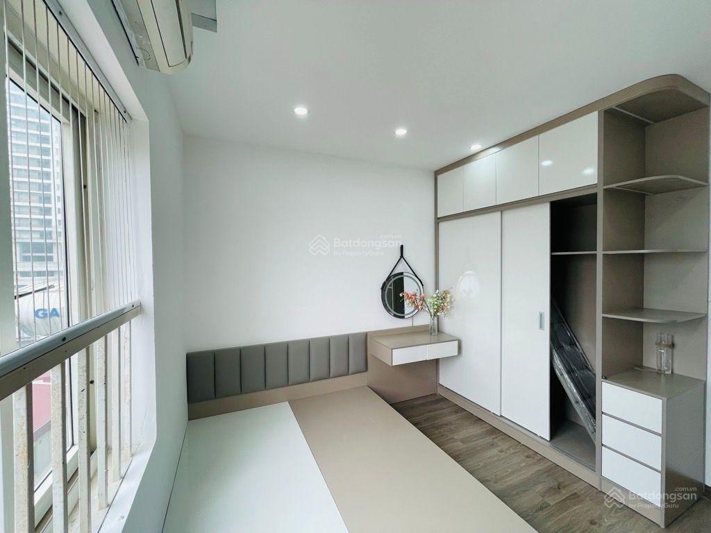 Chính chủ cần bán chung cư xa la ct4a căn góc  hai phòng ngủ  hai vệ sinh  dt 70m2  4,55 tỷ