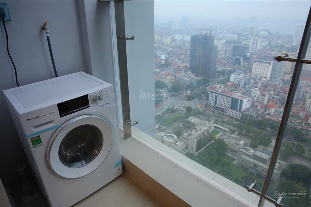 Chính chủ bán căn 2 ngủ view trực diện hồ tây vinhomes metropolis