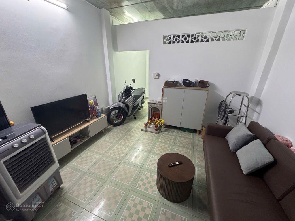 Bán đất tặng nhà 61m2 hẻm 7m 1 trục tiện xây chdv, nhà ở
