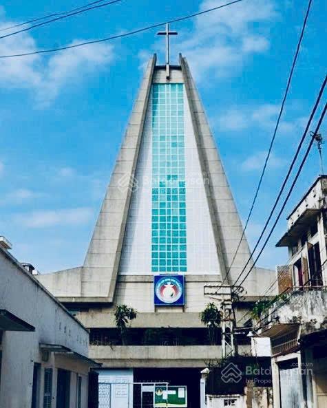 Bán đất tặng nhà 61m2 hẻm 7m 1 trục tiện xây chdv, nhà ở