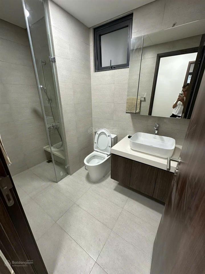 The infiniti, 98m22pn2wc, nội thất bếp từ, máy lạnh, máy nước nog, rèm, giá 20triệu. 0966 733 ***