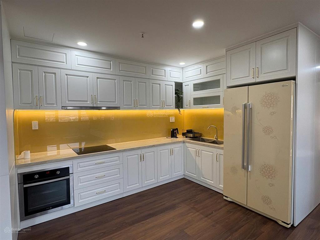 Hưng phúc 97m2, thiết kế 2pn2wc, full nội thất, giá 23tr thương lượng tại pmh q7.  0966 733 ***