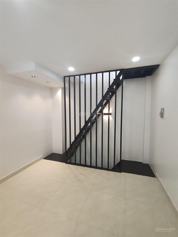 Nhà đẹp giá rẻ 11m2 tân hoà đông, 3 tầng btct vào ở ngay chỉ 2 tỷ nhỉnh