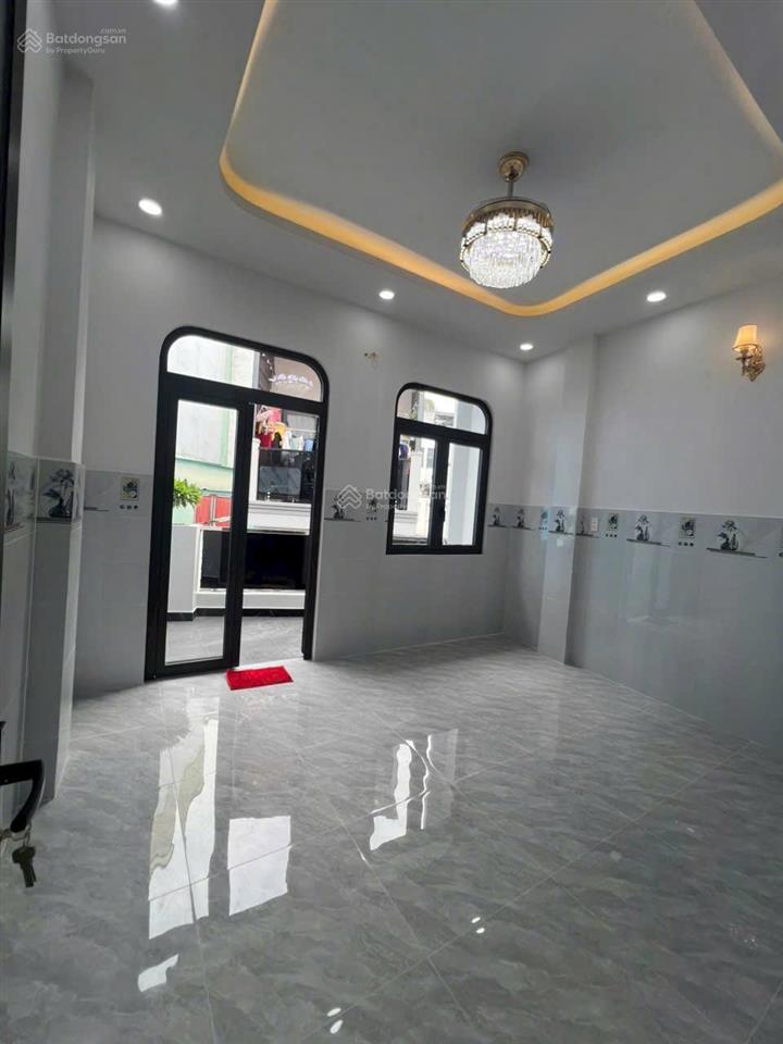 Nhà đẹp giá rẻ ở ngay 43m2 bà hom 2 tầng btct chỉ 4 tỷ nhỉnh