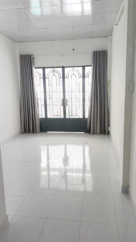 Nhà đẹp giá rẻ 41m2 bãi sậy 2 tầng btct ở ngay chỉ 4 tỷ nhỉnh