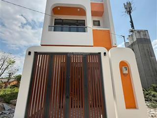 Nhà đẹp ở ngay 56m2 lò lu 3 tầng btct chỉ 5 tỷ nhỉnh