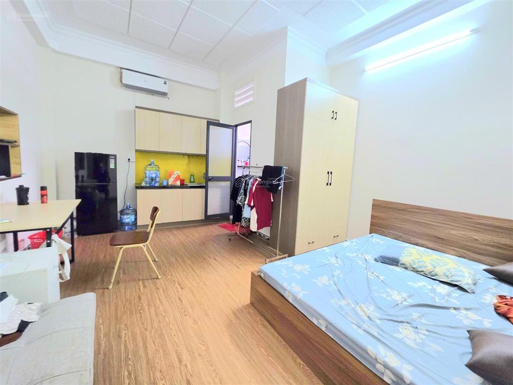 Bán chdv 69m2 trung tâm phú nhuận 4 tầng btct có dòng tiền chỉ 15 tỷ nhỉnh