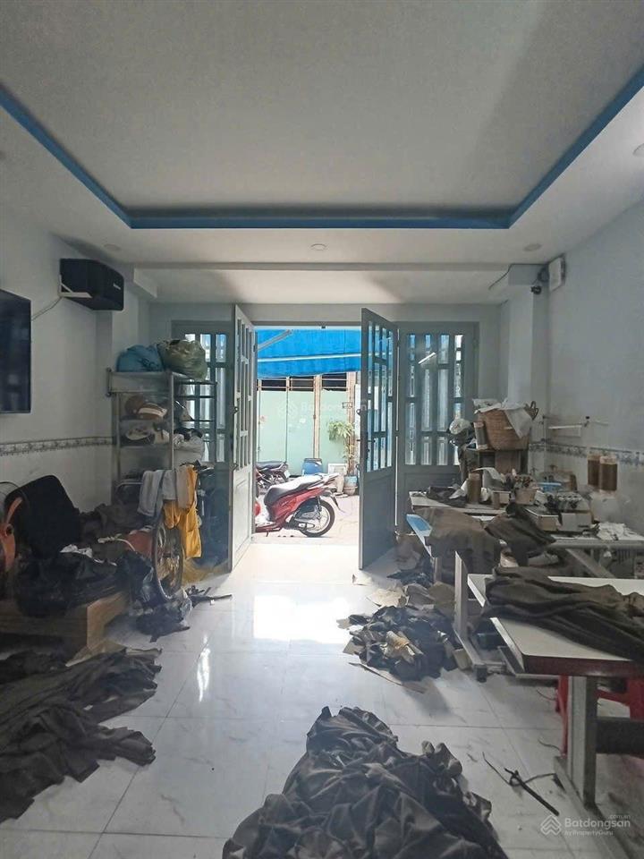 Bán nhà 5,59, 3,75 ty, tỉnh lộ 10 giáp tên lửa hẻm 1/ chủ giảm 400 triệu bán nhanh
nhà có thể l