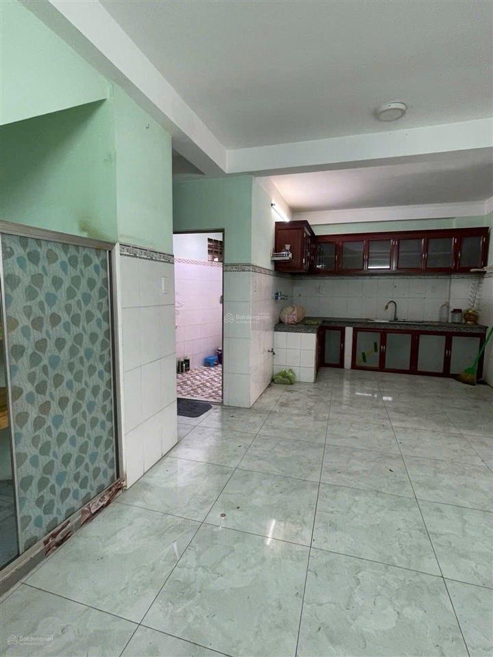 Bán nhà ngang nở hậu 8m  ngay tỉnh lộ 10  gần quận 6 . 3 tầng  84m2  sổ đẹp pháp lý chuẩn