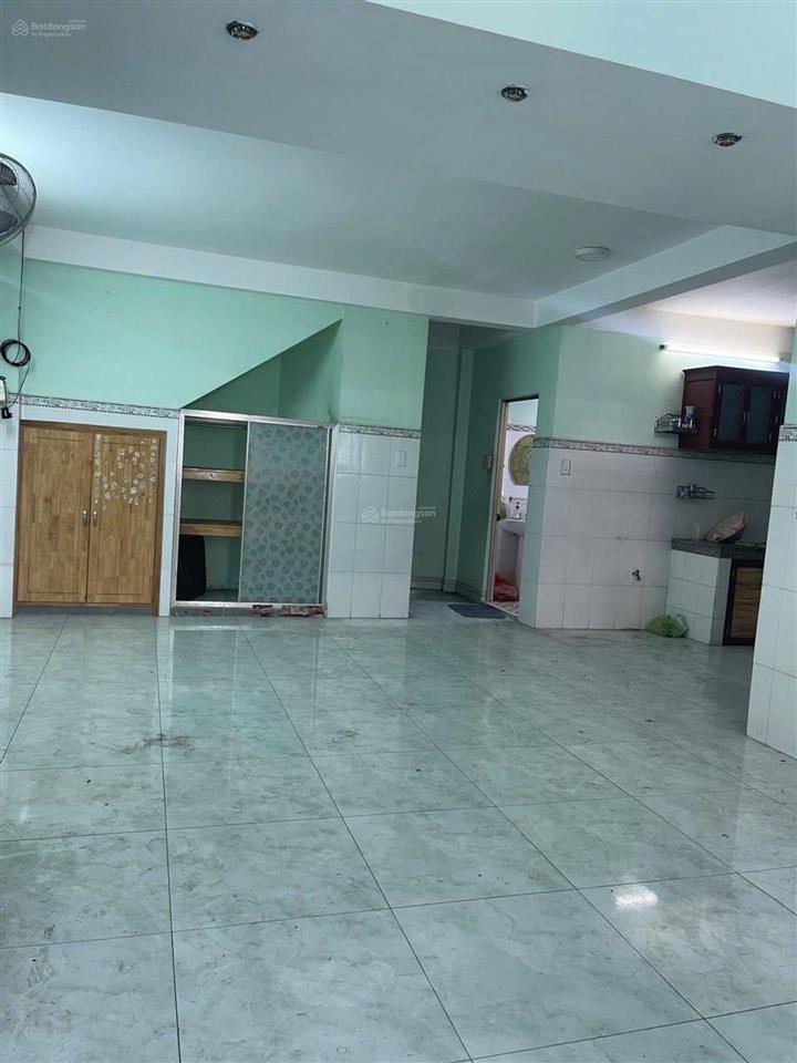 Bán nhà ngang nở hậu 8m  ngay tỉnh lộ 10  gần quận 6 . 3 tầng  84m2  sổ đẹp pháp lý chuẩn