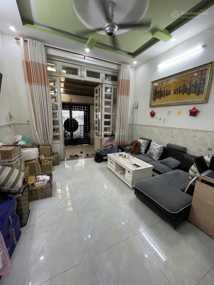 Nhà 4*12, 3 tầng, giáp lê thúc hoạch sổ hoàn công đúng hiện trạng