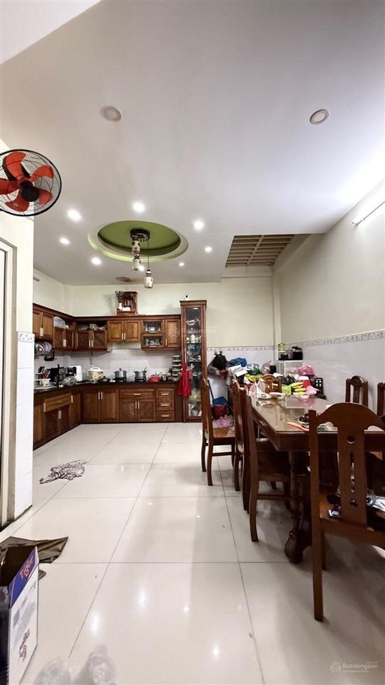 Bán nhà 4*10, 2 tầng, giá 3,65 tỷ, trước nhà 7m thông tân kỳ tân quý