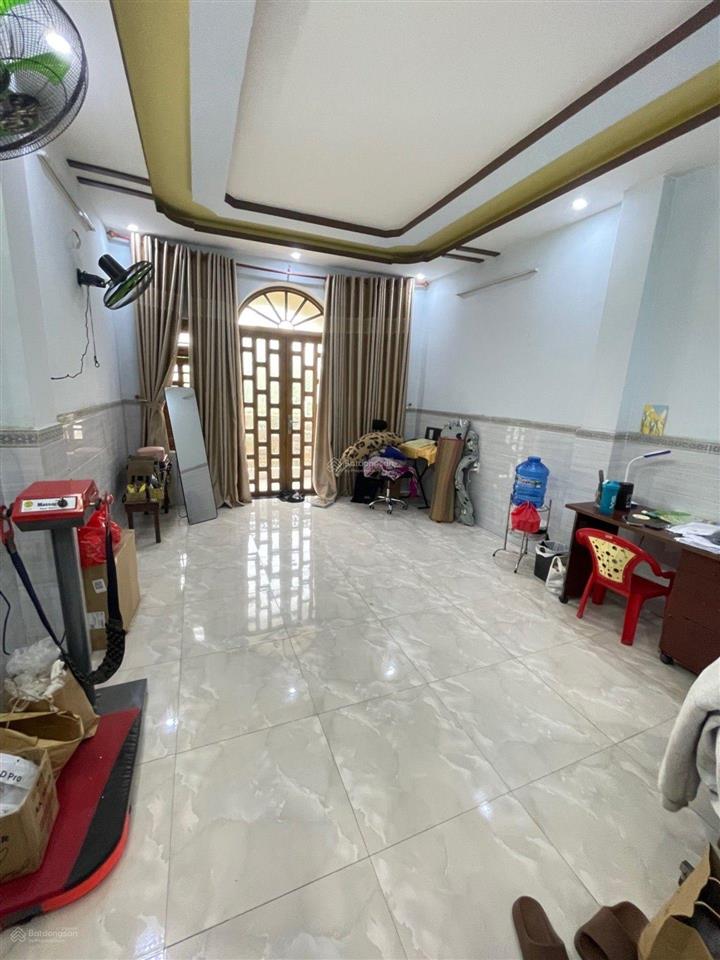 Bán nhà giáp tân phú  3 tầng  4x18m, a4  hẻm 8m