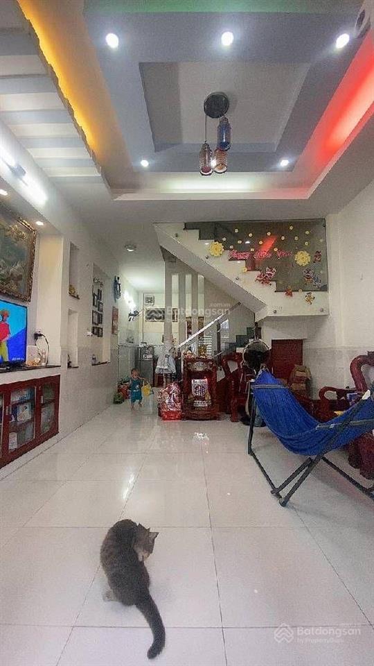 Bán nhà  4.6 x 10  3 tầng  4 phòng, nhỉnh 6 tỷ, tân phú. nhà 1 trệt, 2 lầu, 4 pn