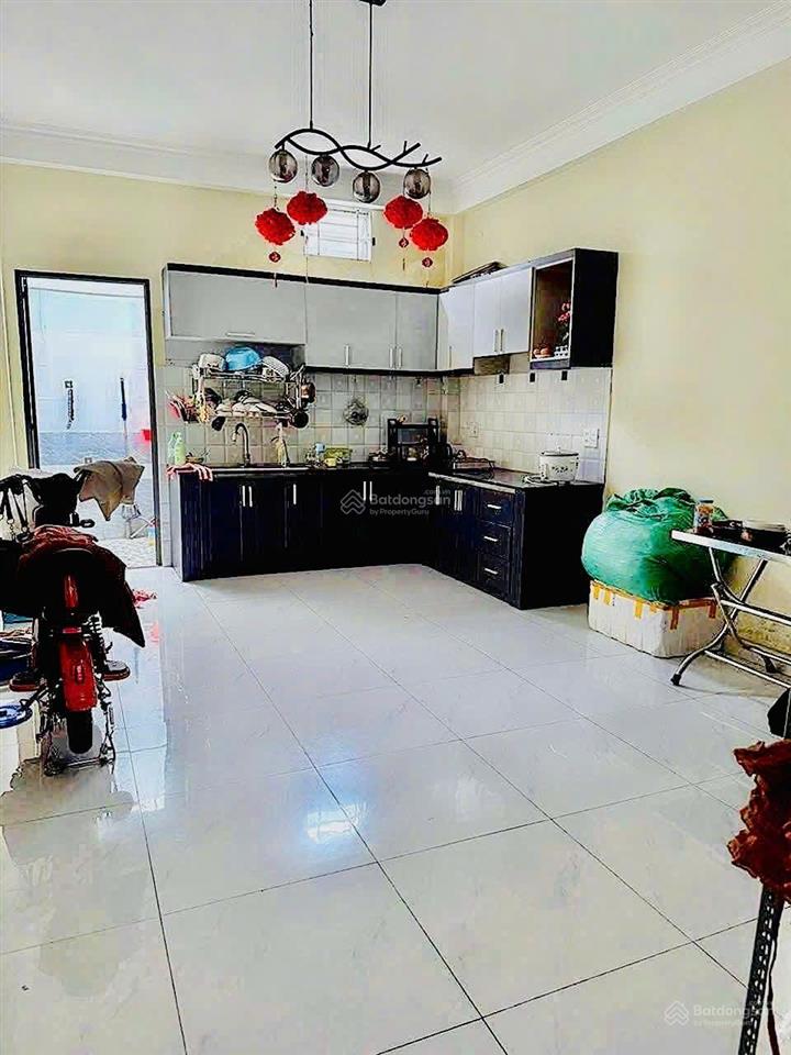 Bn.4*14,3 tầng, nhỉnh 5 tỷ, không quy hoạch, giáp tân phú