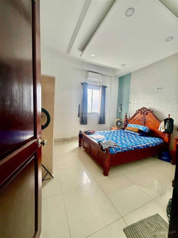 Bn.4*14,3 tầng, nhỉnh 5 tỷ, không quy hoạch, giáp tân phú