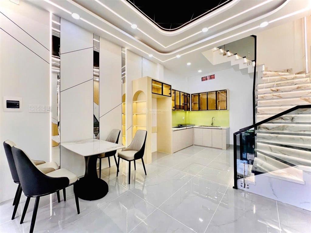 Bán nhà mặt tiền đường số 7m thông tân kỳ tân quý
4 tầng 4x12m, nhà đẹp, vị trí đẹp, sổ hồng riêng