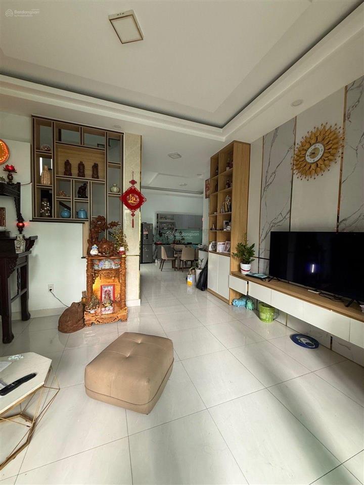 Bán nhà tân phú giá bình tân, lê trọng tấn giáp phạm đăng giảng, 65m2, 3 tầng, giá 5,85