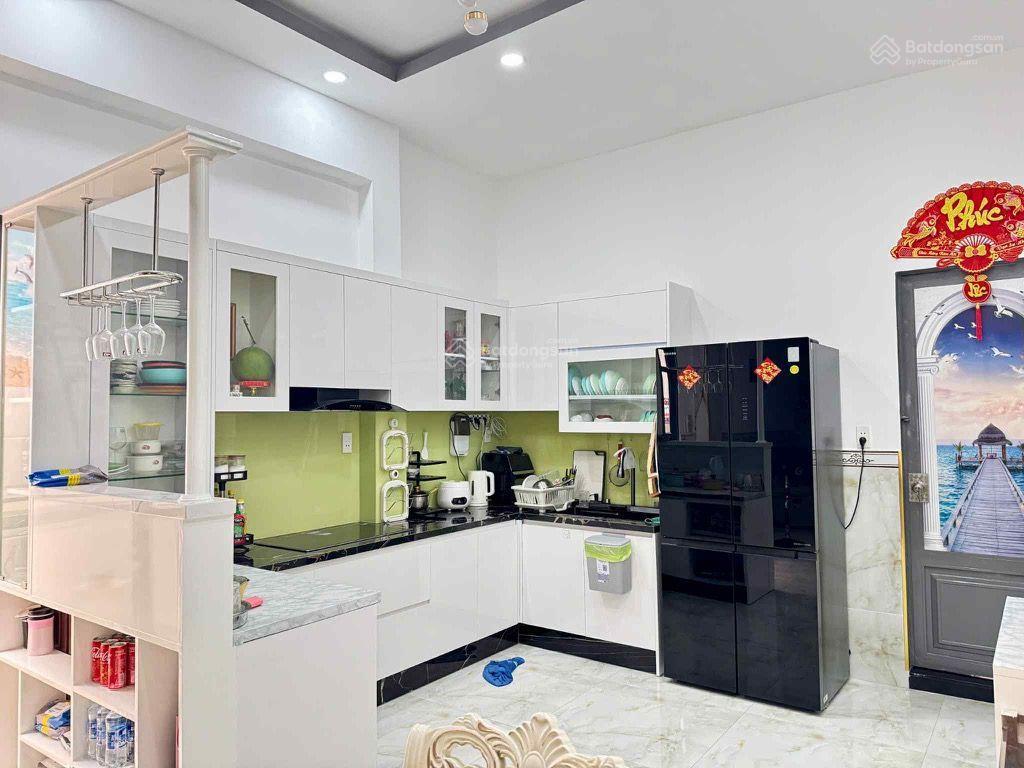 Bán nhà tân phú giá bình tân, lê trọng tấn giáp phạm đăng giảng, 65m2, 3 tầng, giá 5,85