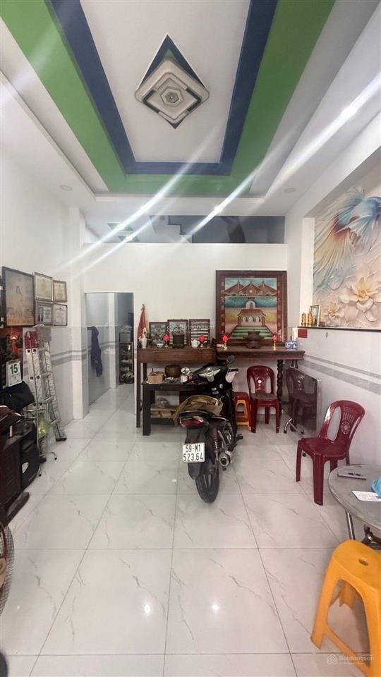 Bán nhà 4*12,8, 4 tầng, giá 5,3 tỷ, hoàn công giáp lê văn quới  nhà chính chủ thiết kế chỉn chu