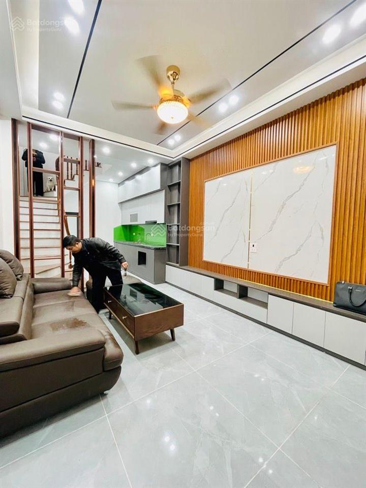 Bán nhà riêng ở vân canh hoài đức, 6,3 tỷ, 35m2, 5 tầng, 3pn, 4wc, ngõ thông thoáng, oto đỗ sát cửa