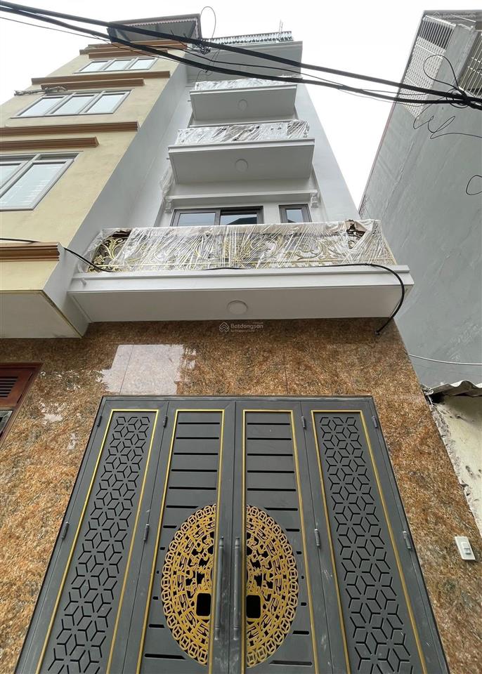 Bán nhà riêng trịnh văn bô xây mới 36m2*7t thang máy, full nội thất, ô tô đỗ cổng, nhà thoáng sáng.