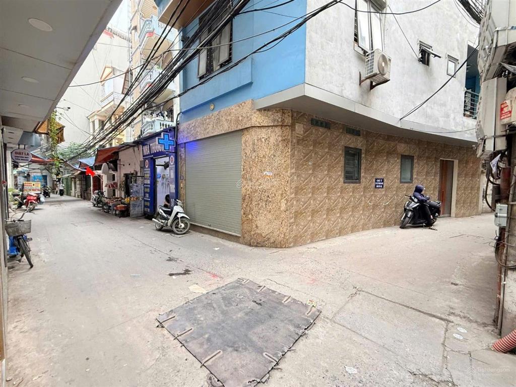 45m2 nhà trịnh văn bô, 5p ngủ, nhà 2 mặt tiền, đường trước nhà 2 ô tô tránh, có gara ô tô.