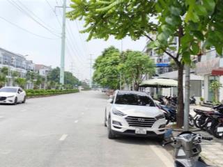 Biệt thự foresa xuân phương lô góc 2 mặt tiền kinh doanh đỉnh