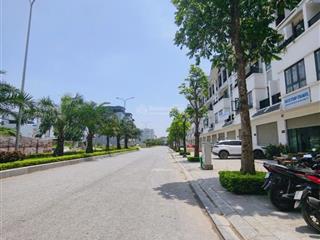 Bán biệt thự foresa xuân phương 150m x 4 tầng mt 10m vỉa hè rộng thoáng 2 mặt trước sau