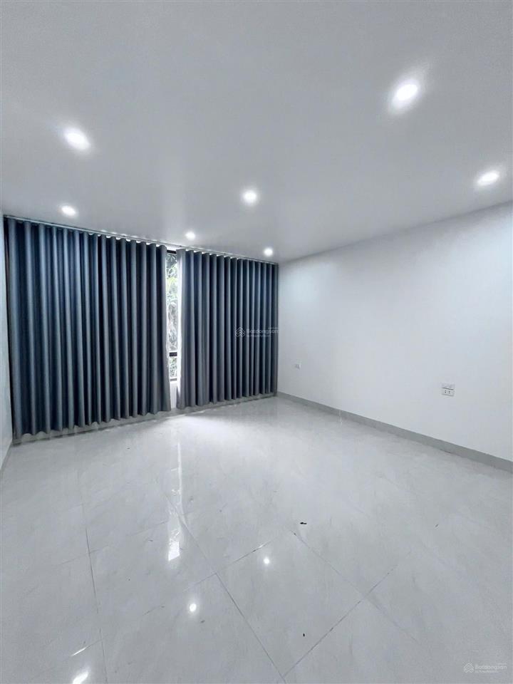 Cho thuê nhà liền kề mới 4 tầng, full điều hoà
