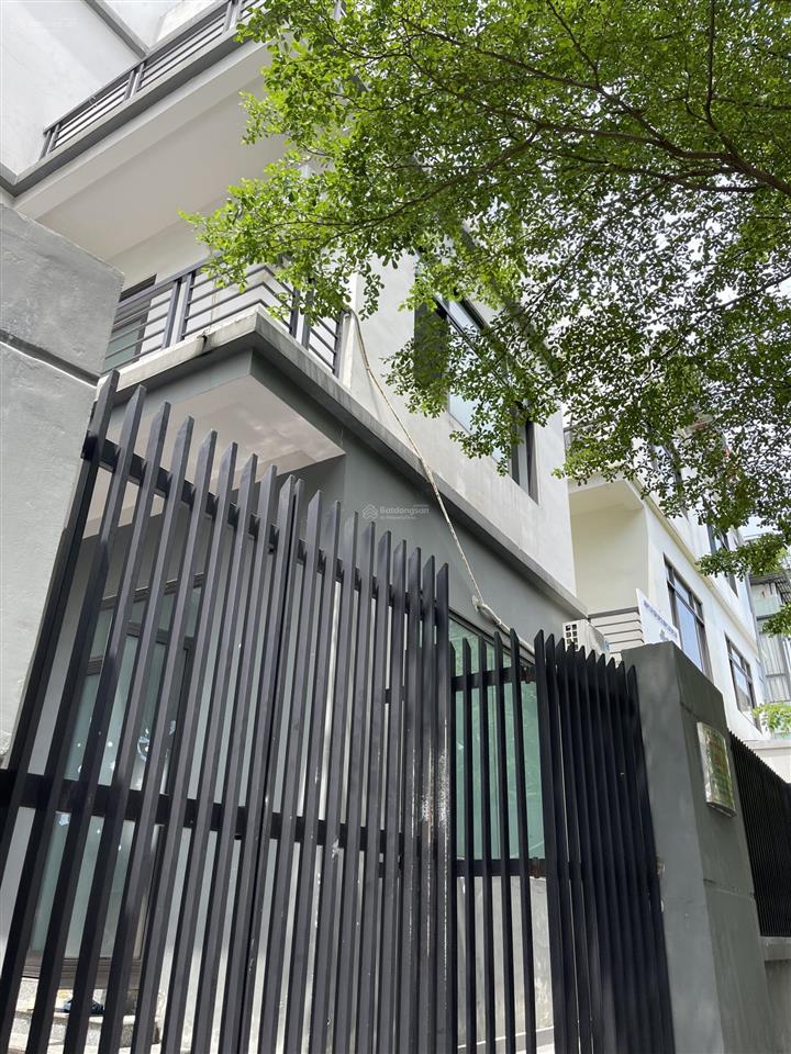 Cho thuê nguyên căn biệt thự garden xuân phương 145m2