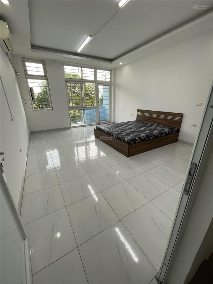 Cho thuê căn liền kề xuân phươngtrịnh văn bô75m4tầng16tr/thángfull điều hoà