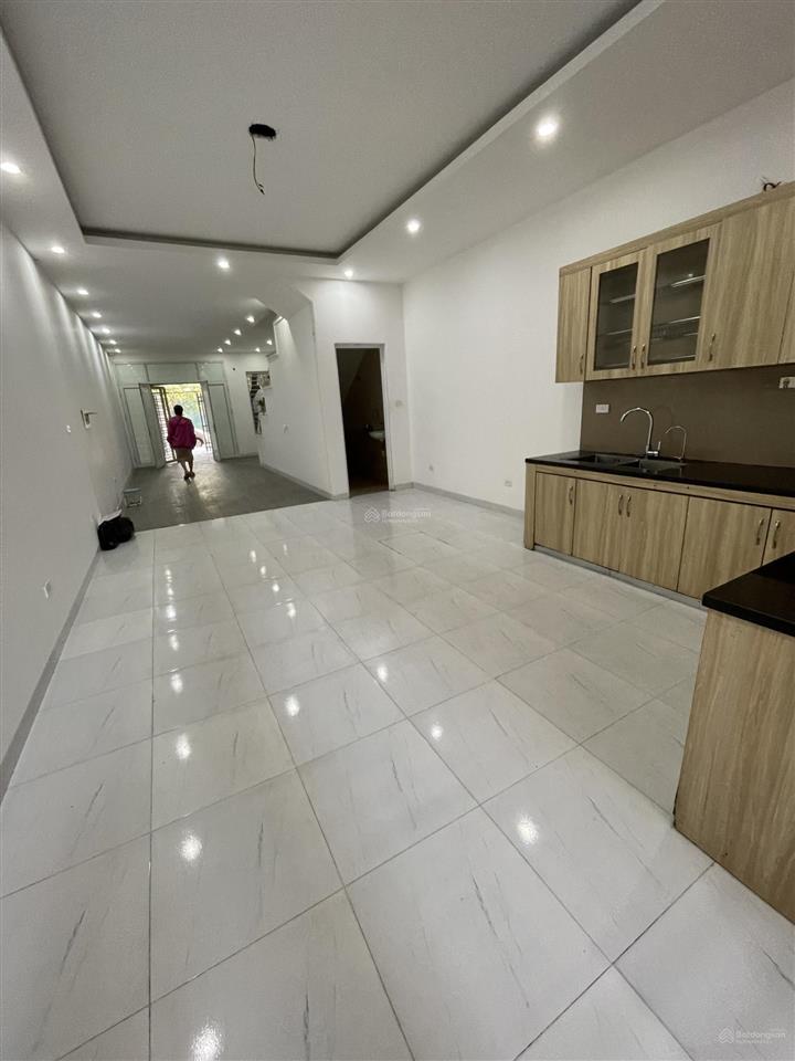 Cho thuê căn liền kề xuân phươngtrịnh văn bô75m4tầng16tr/thángfull điều hoà