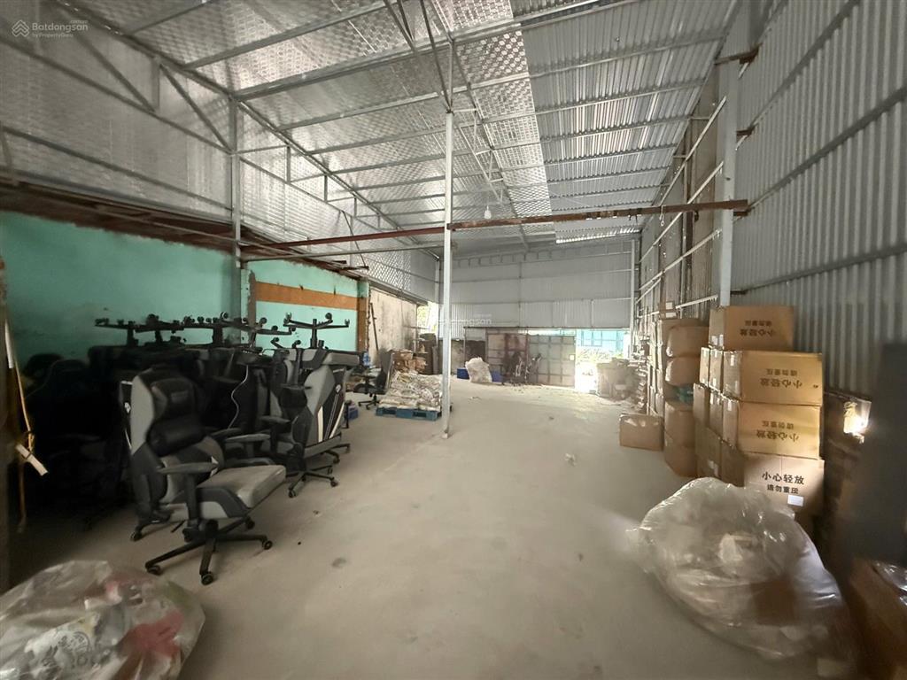 Cho thuê xưởng 350m, sẵn điện 3 pha, mặt tiền rộng, giá mềm