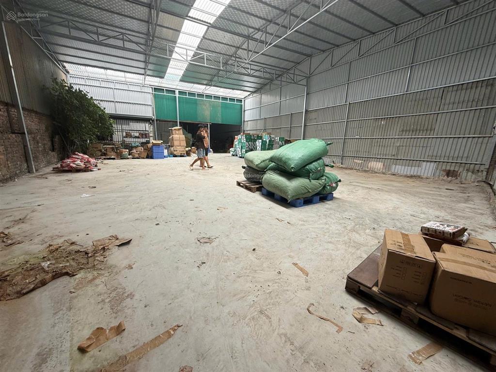Cho thuê xưởng 350m, sẵn điện 3 pha, mặt tiền rộng, giá mềm